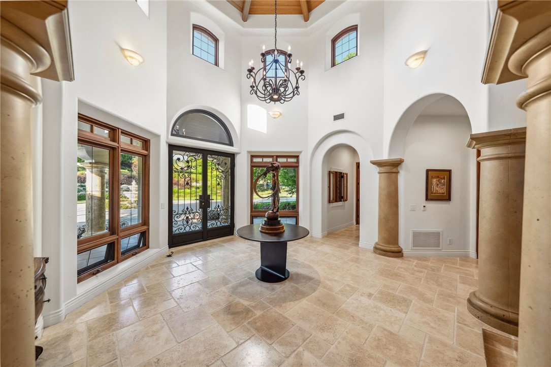 45195 Oak Manor Court