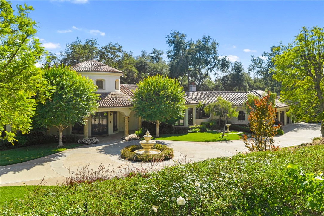 45195 Oak Manor Court