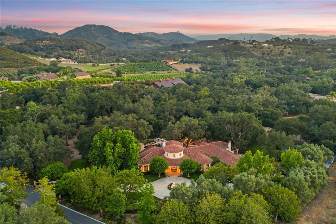 45195 Oak Manor Court