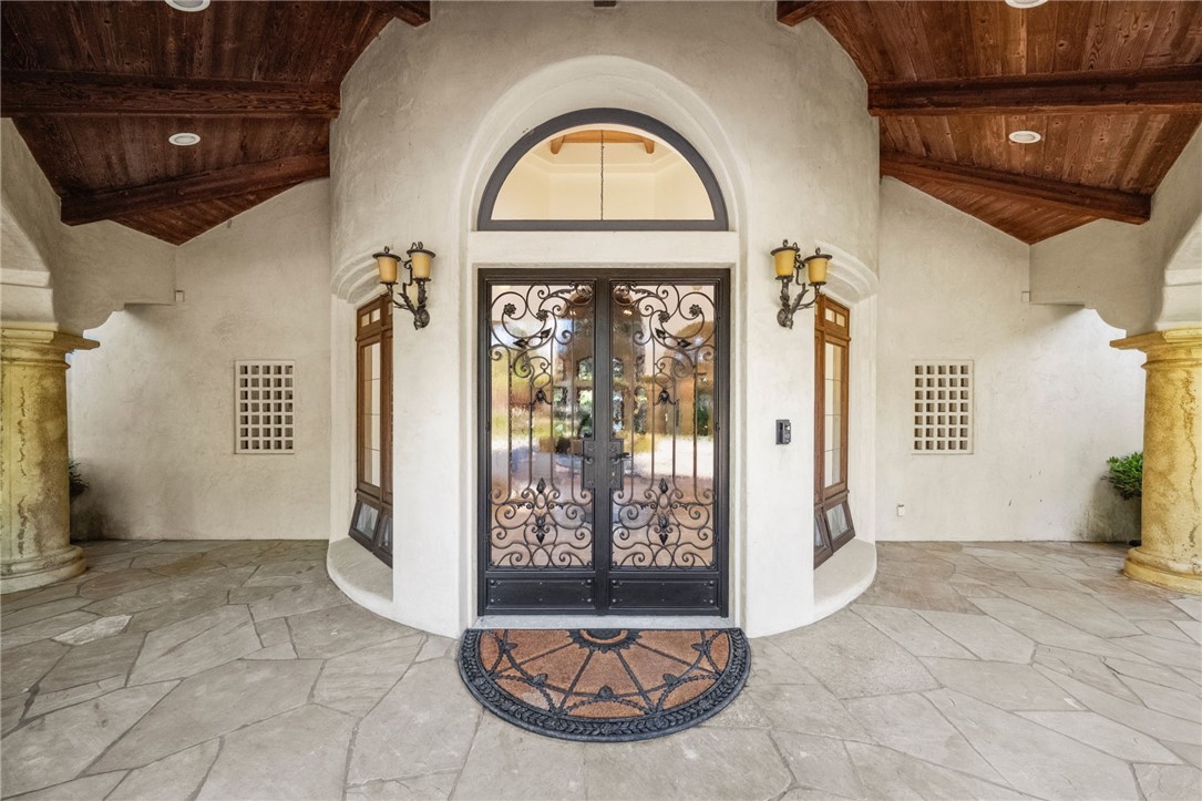 45195 Oak Manor Court