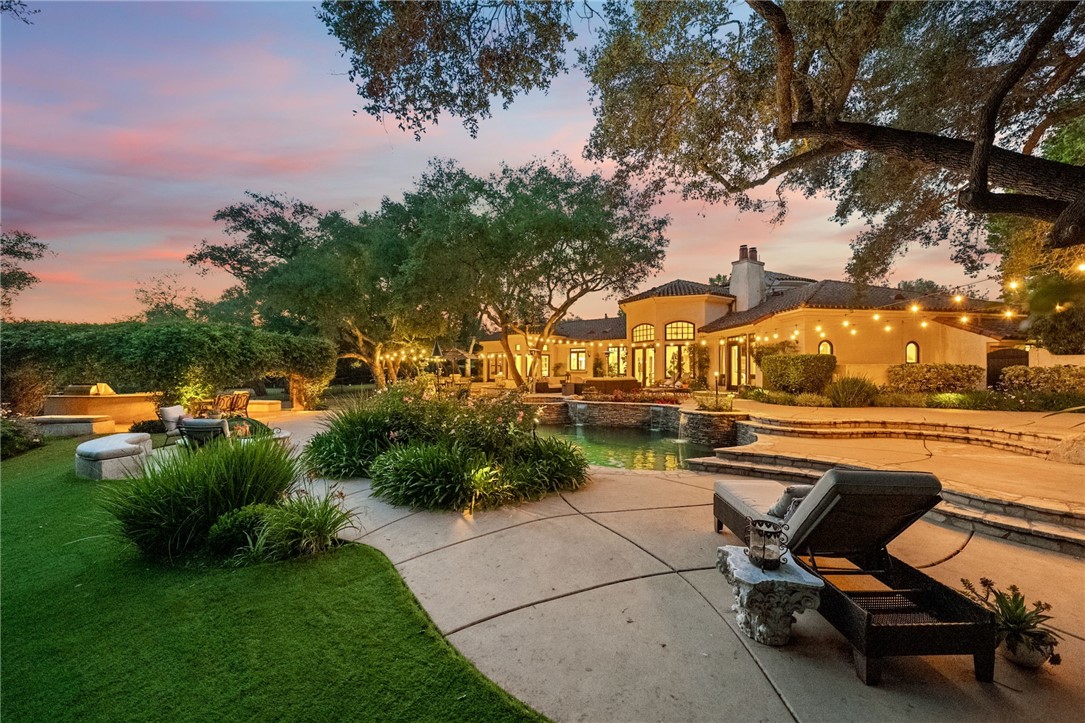 45195 Oak Manor Court