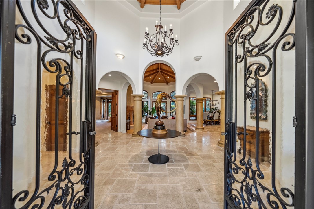 45195 Oak Manor Court