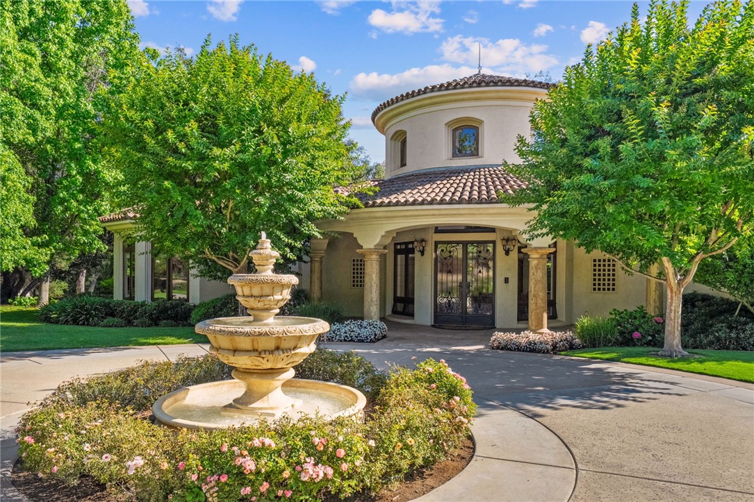 45195 Oak Manor Court