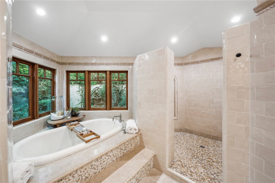 45195 Oak Manor Court