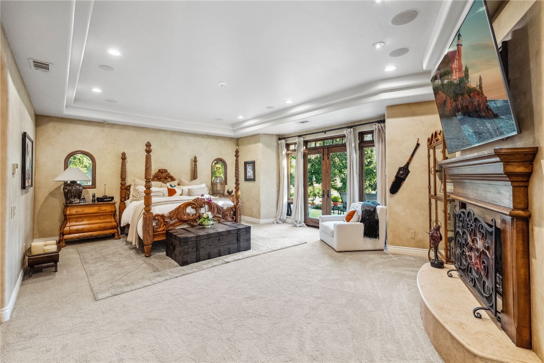 45195 Oak Manor Court