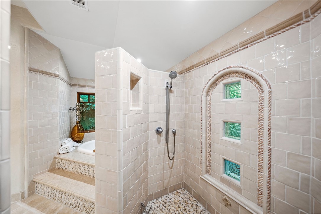 45195 Oak Manor Court