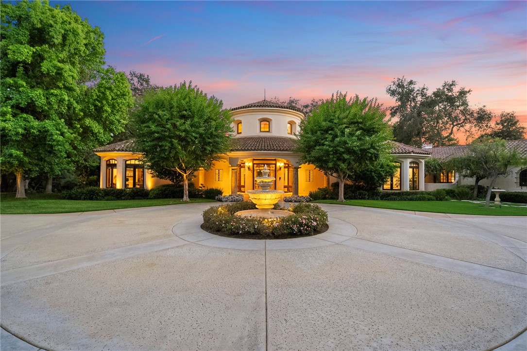 45195 Oak Manor Court