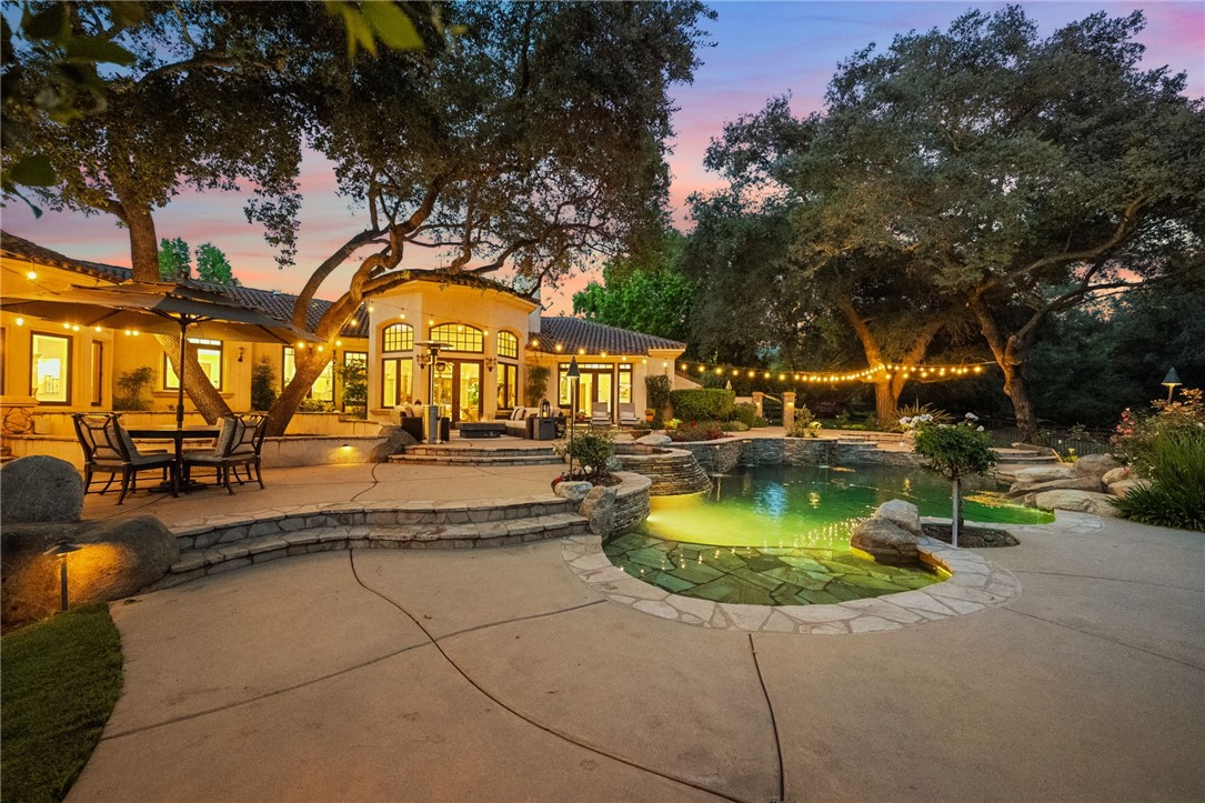 45195 Oak Manor Court