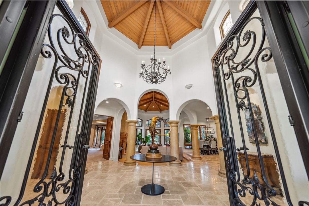 45195 Oak Manor Court