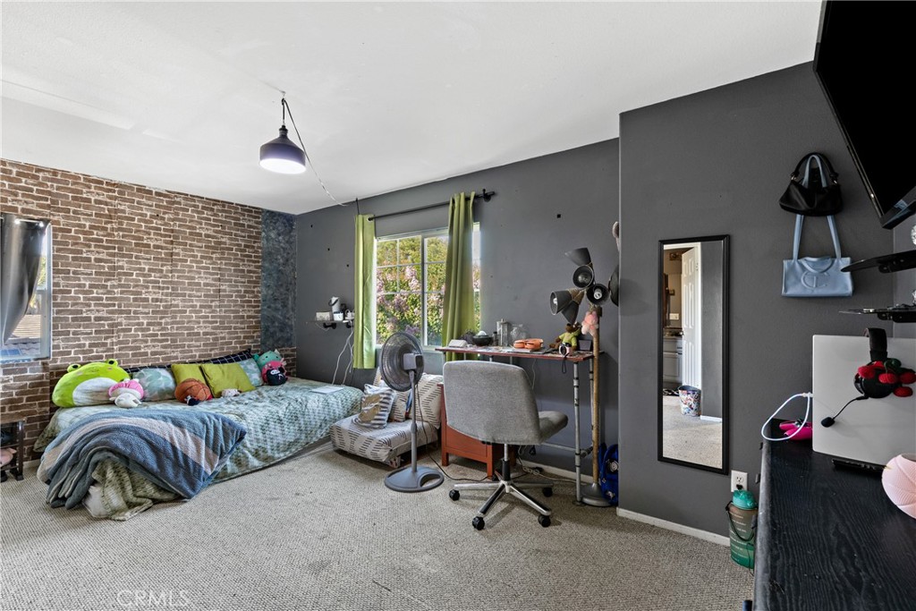 235 Hanoverian Drive