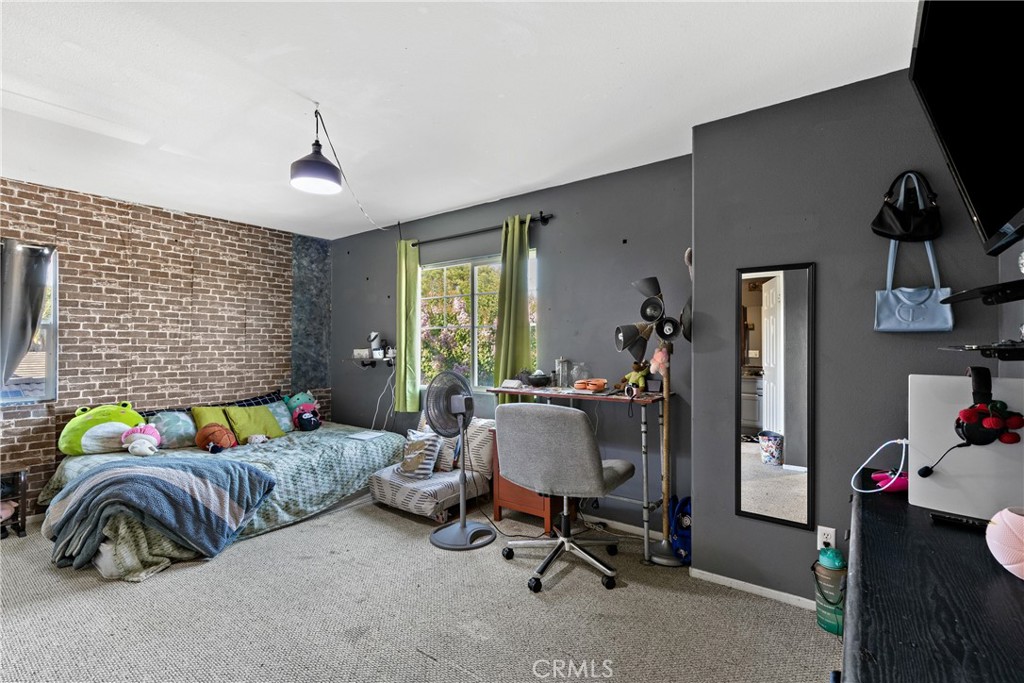 235 Hanoverian Drive