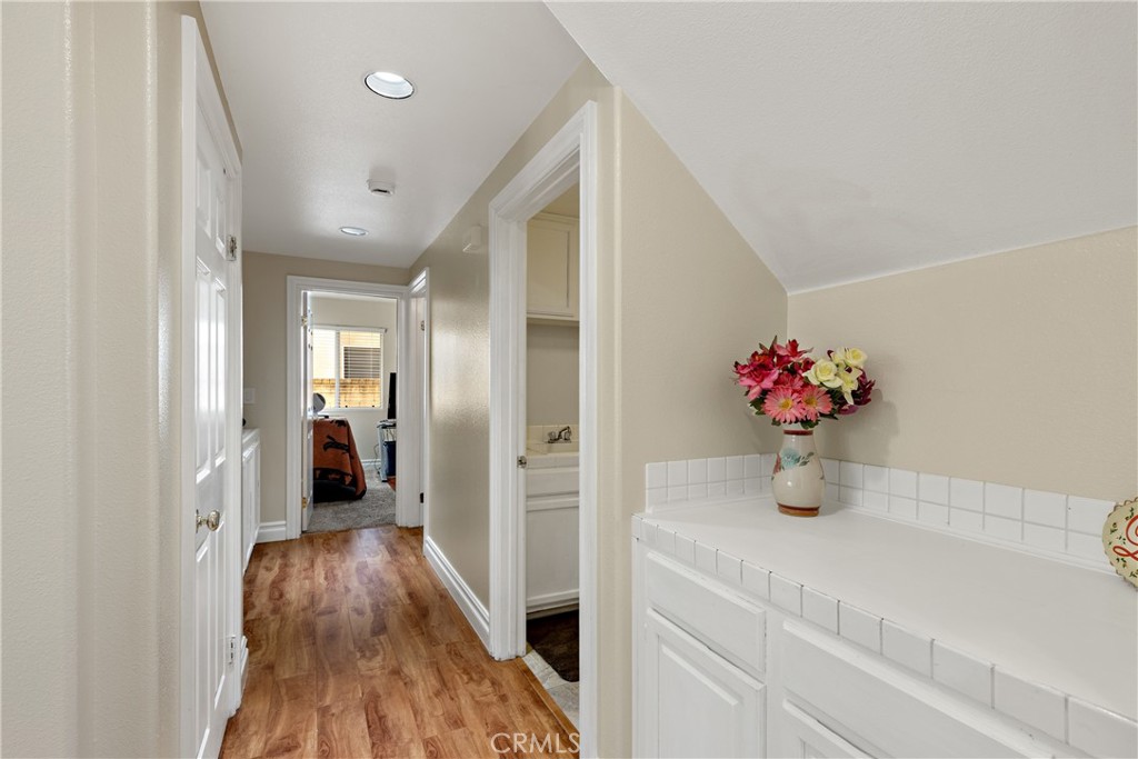 24604 Lincoln Avenue