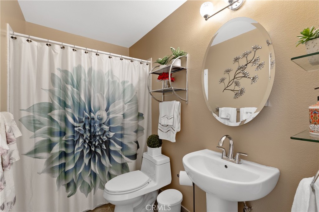 24604 Lincoln Avenue