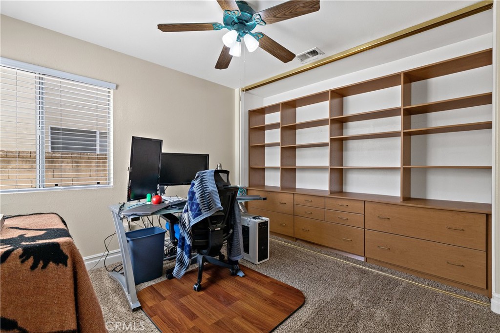 24604 Lincoln Avenue