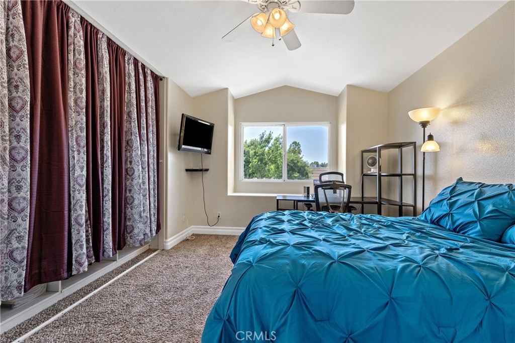 24604 Lincoln Avenue