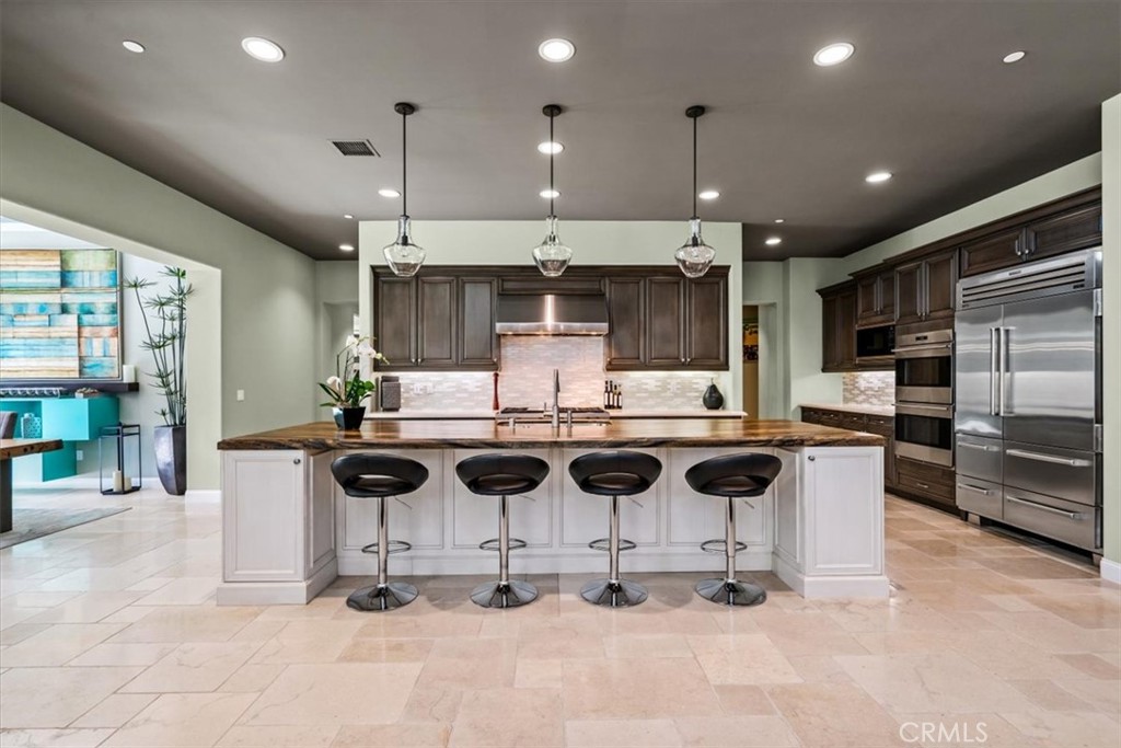 17 Emerald Court