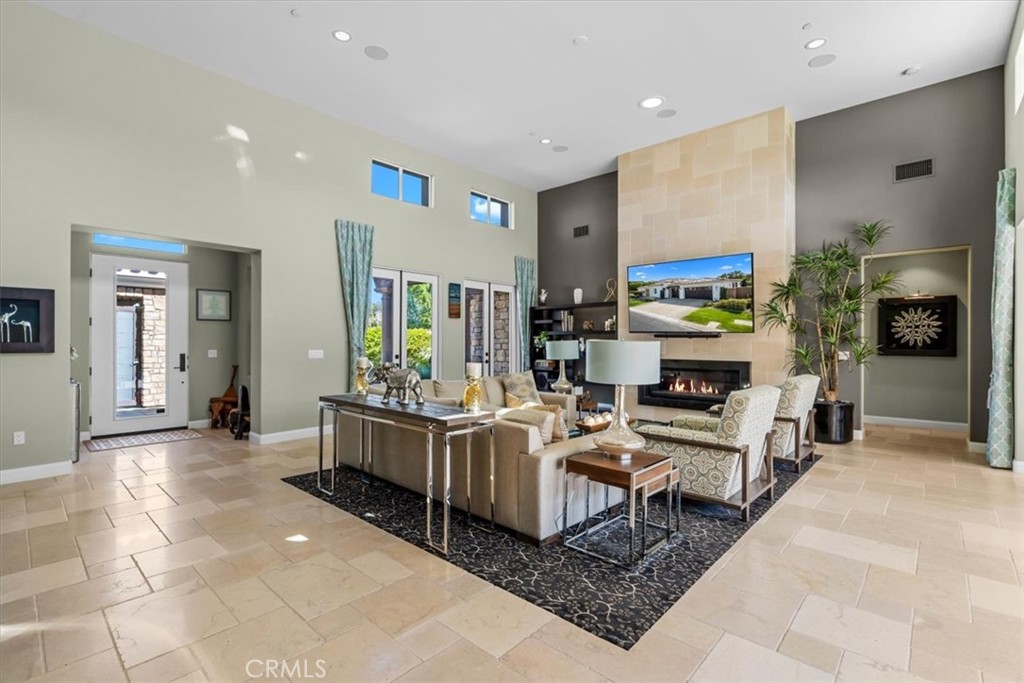 17 Emerald Court