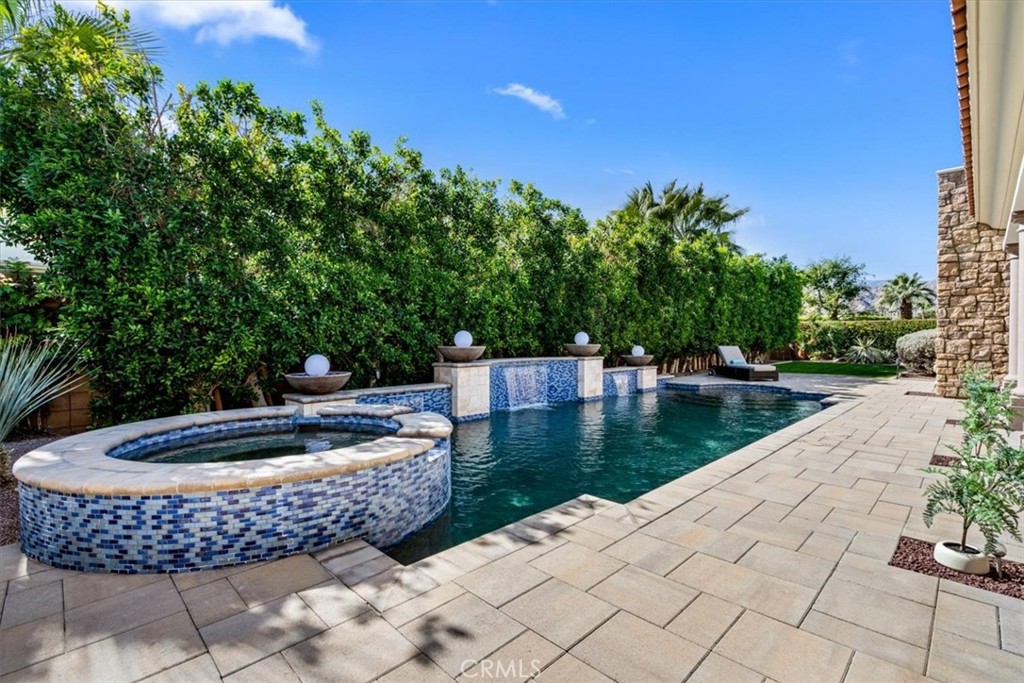17 Emerald Court