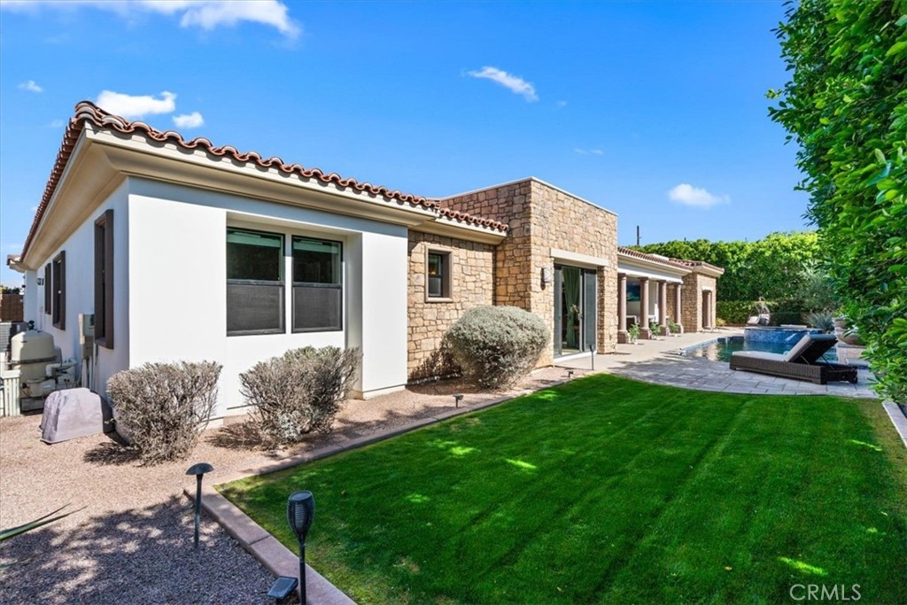 17 Emerald Court