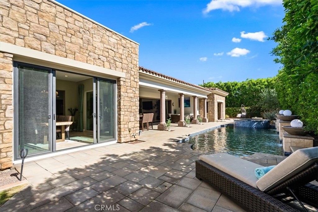 17 Emerald Court