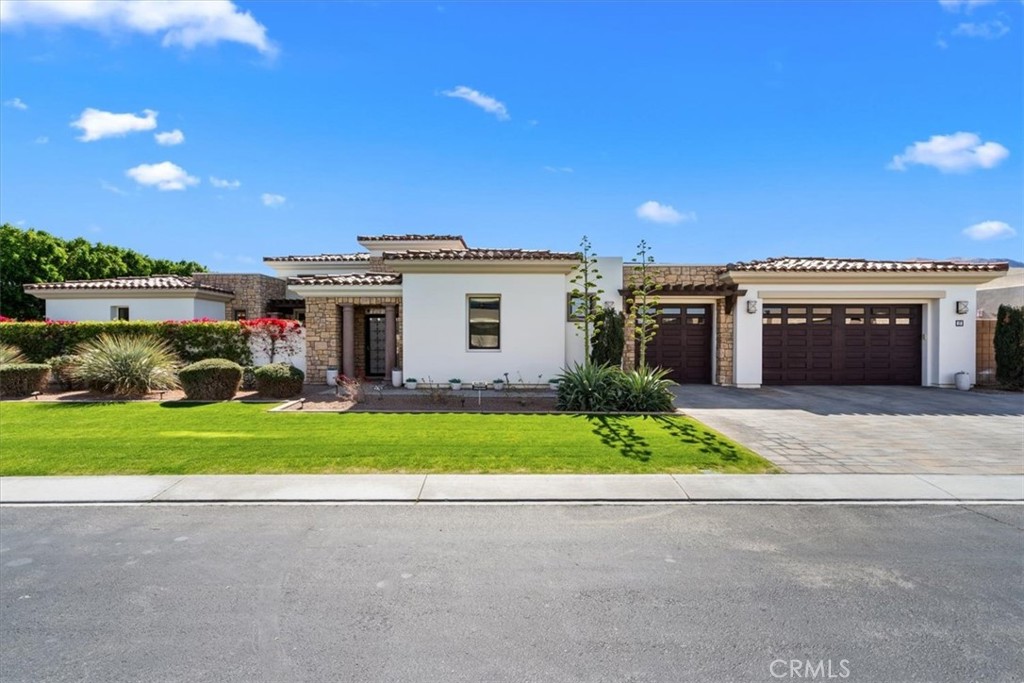 17 Emerald Court