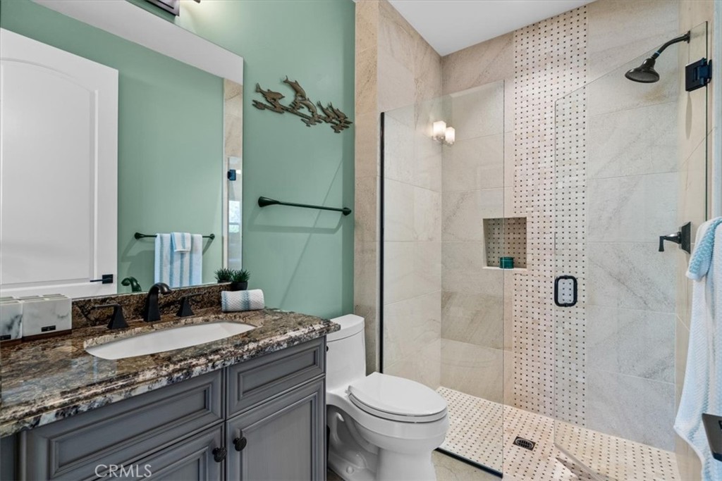 17 Emerald Court