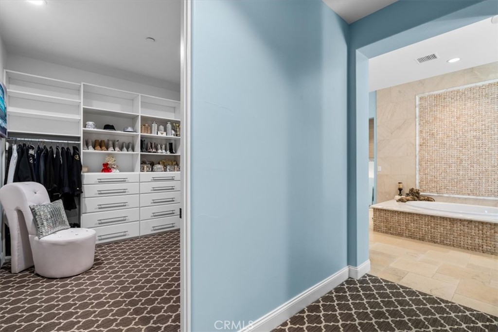 17 Emerald Court