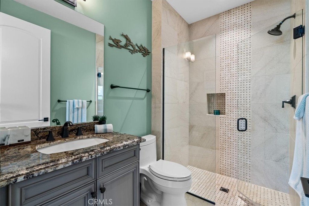 17 Emerald Court