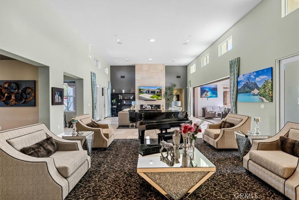 17 Emerald Court