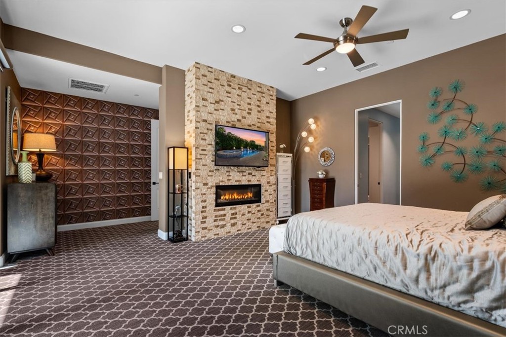 17 Emerald Court