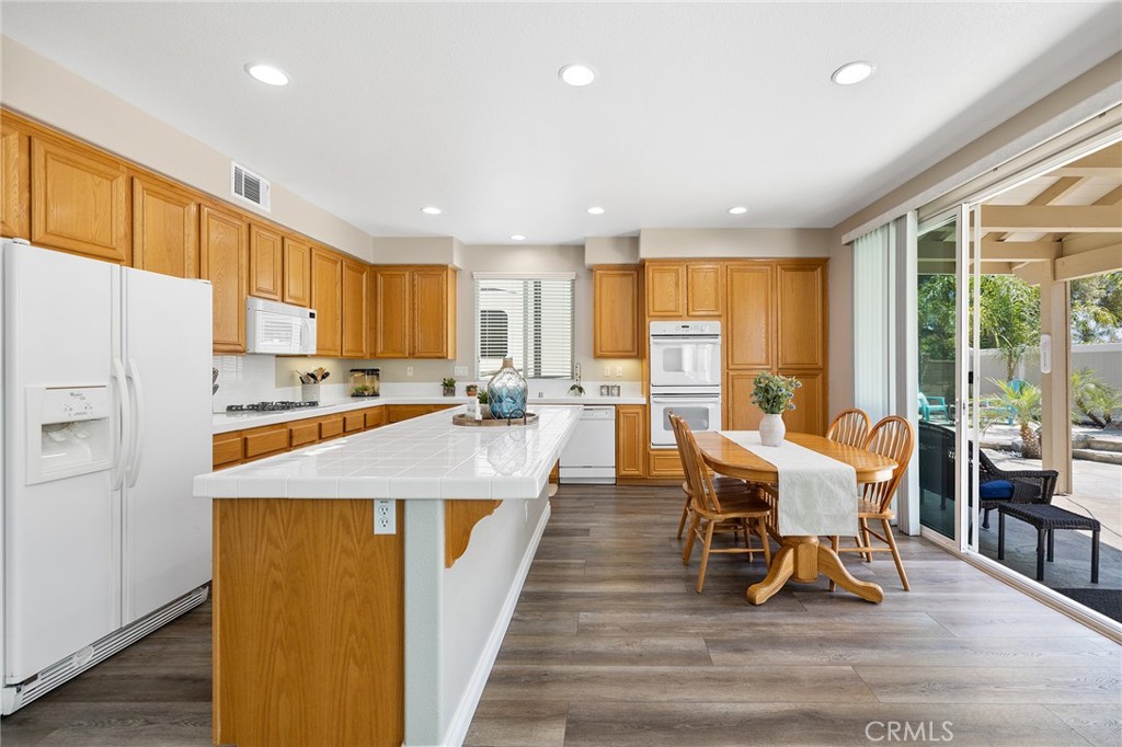 33668 Iris Lane