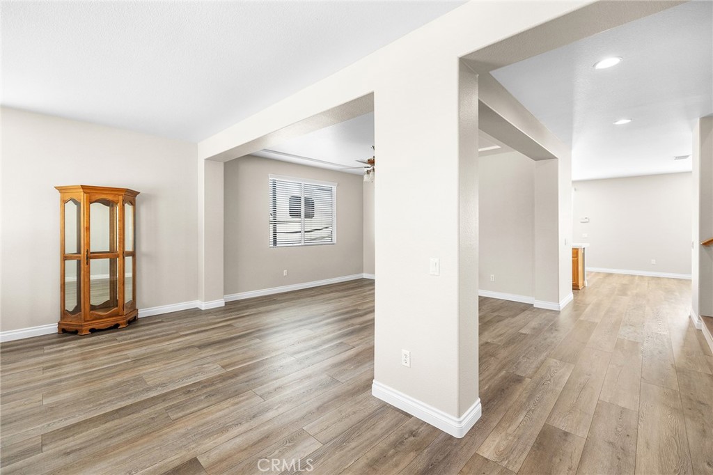 33668 Iris Lane