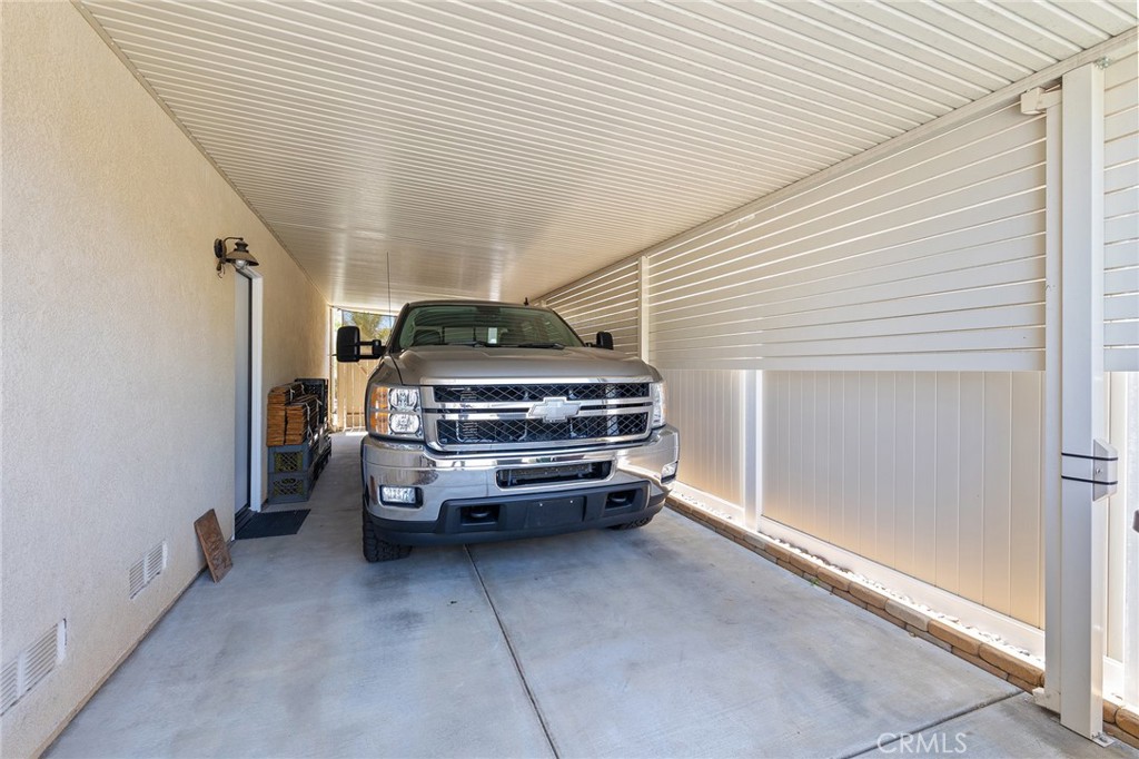 33668 Iris Lane