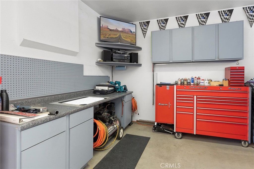 33668 Iris Lane
