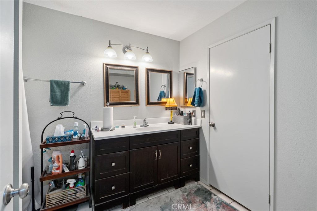 200 E Racquet Club Rd 69