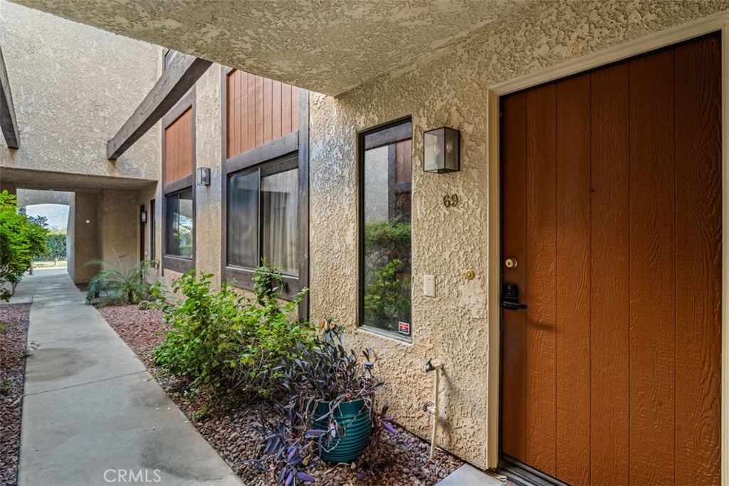 200 E Racquet Club Rd 69