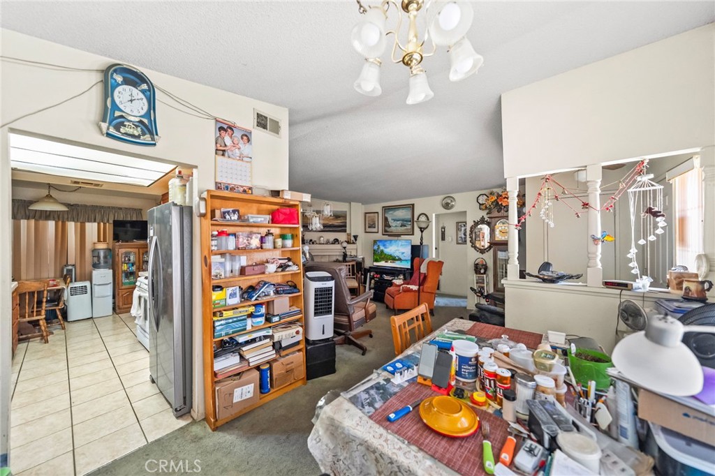 3021 La Paz Avenue