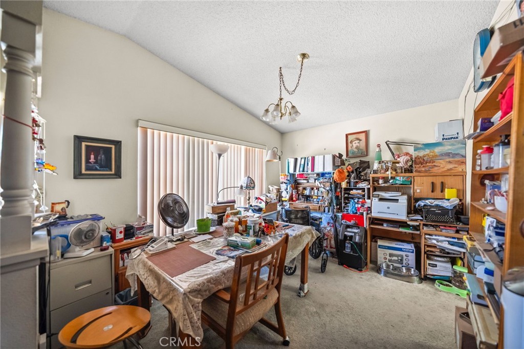 3021 La Paz Avenue