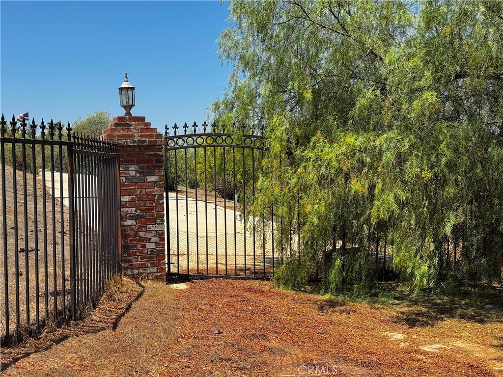 17071 Frankland Lane