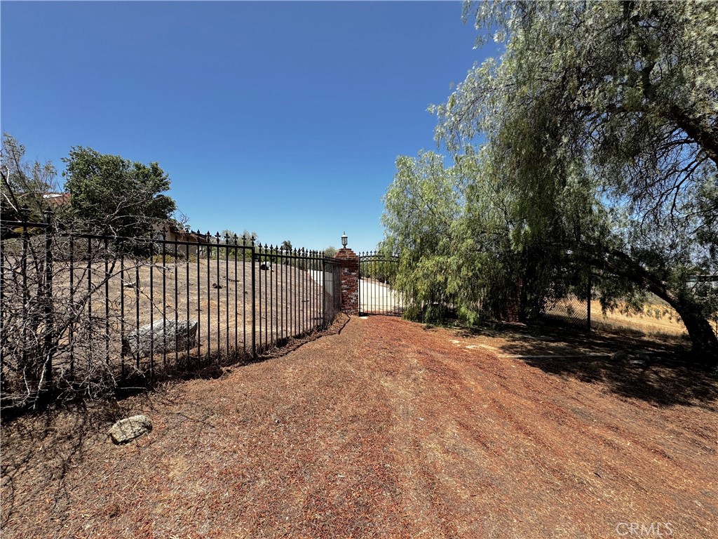 17071 Frankland Lane