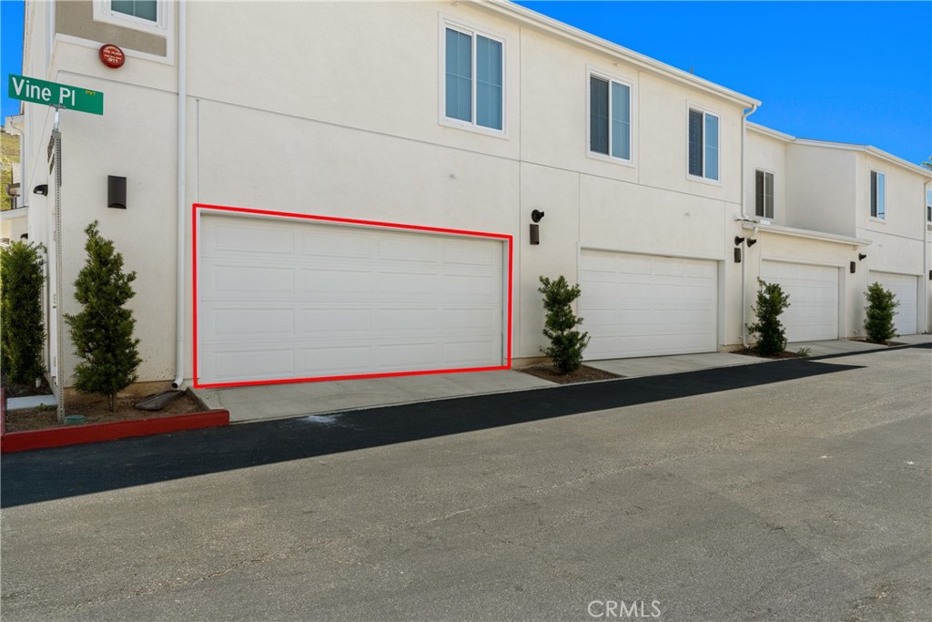 35115 Vine Place