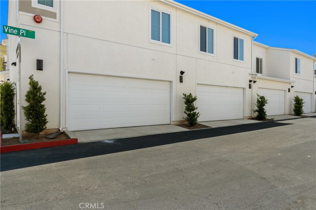 35115 Vine Place