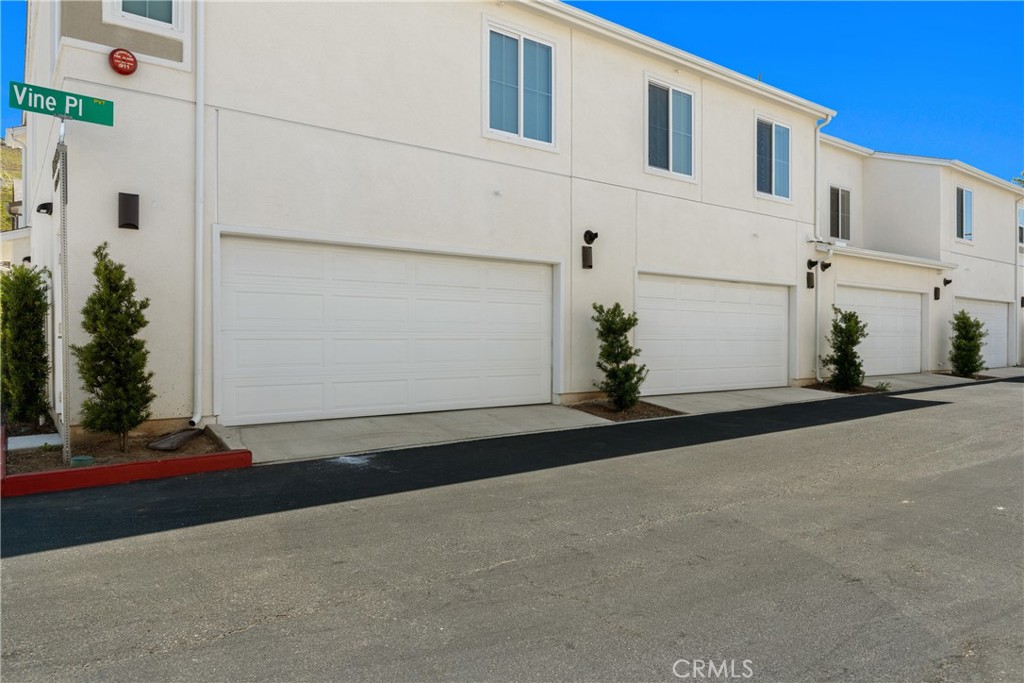 35115 Vine Place