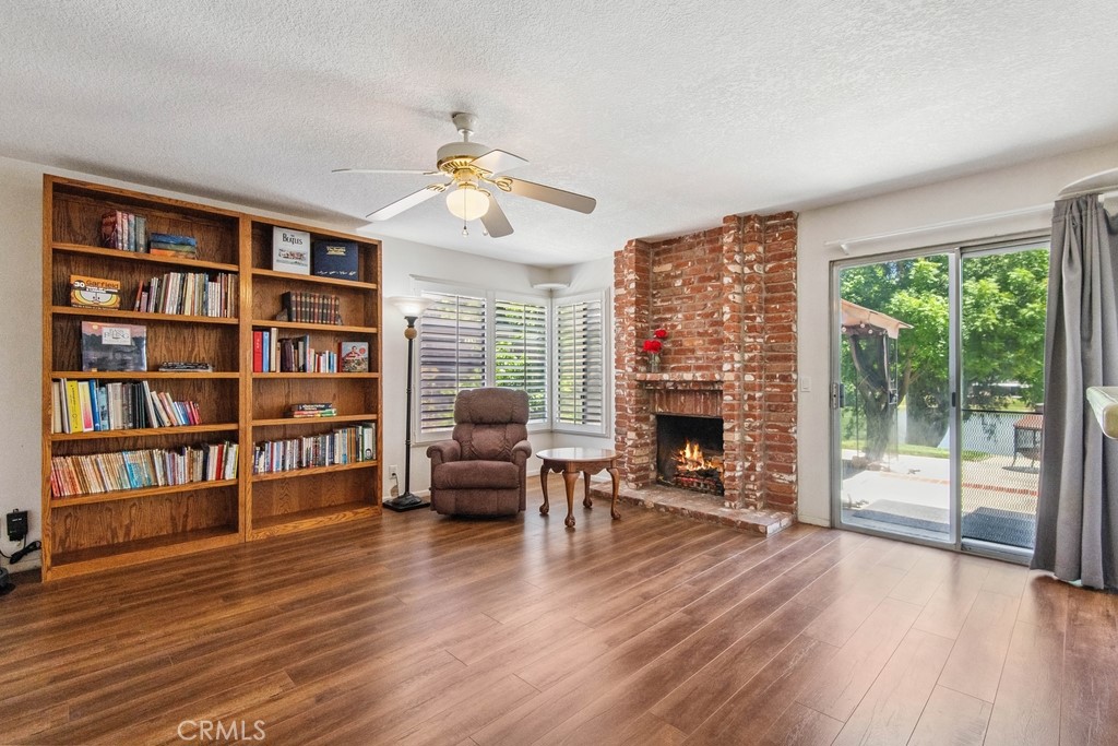 42724 Santa Suzanne Place