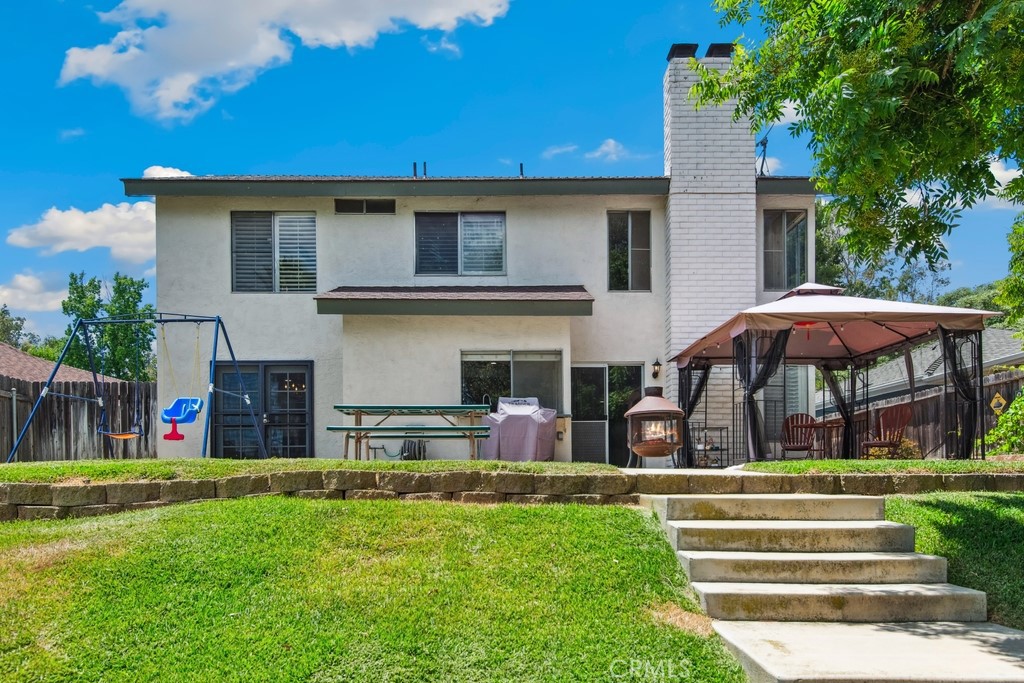 42724 Santa Suzanne Place