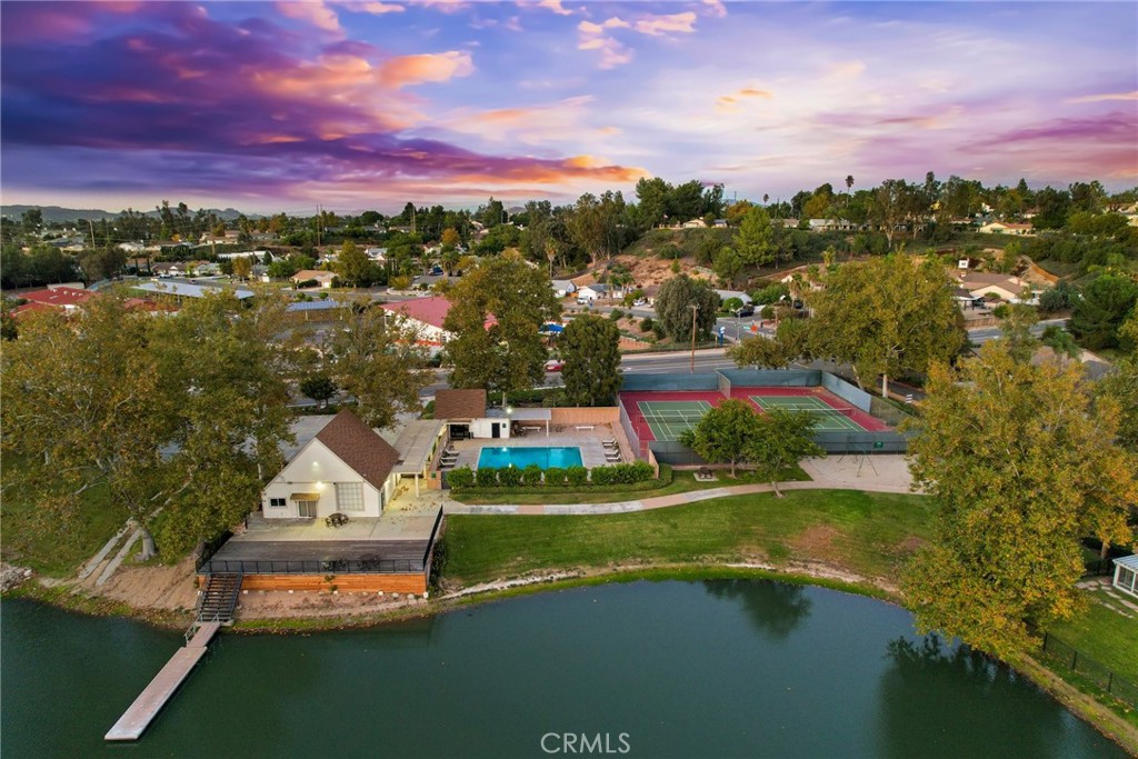 42724 Santa Suzanne Place