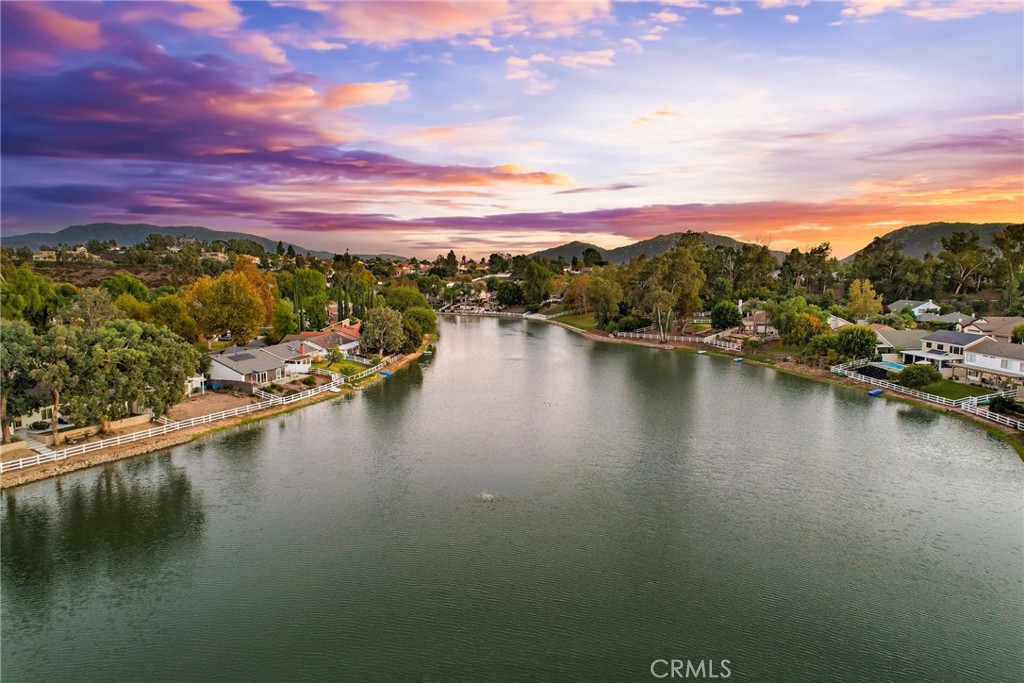 42724 Santa Suzanne Place