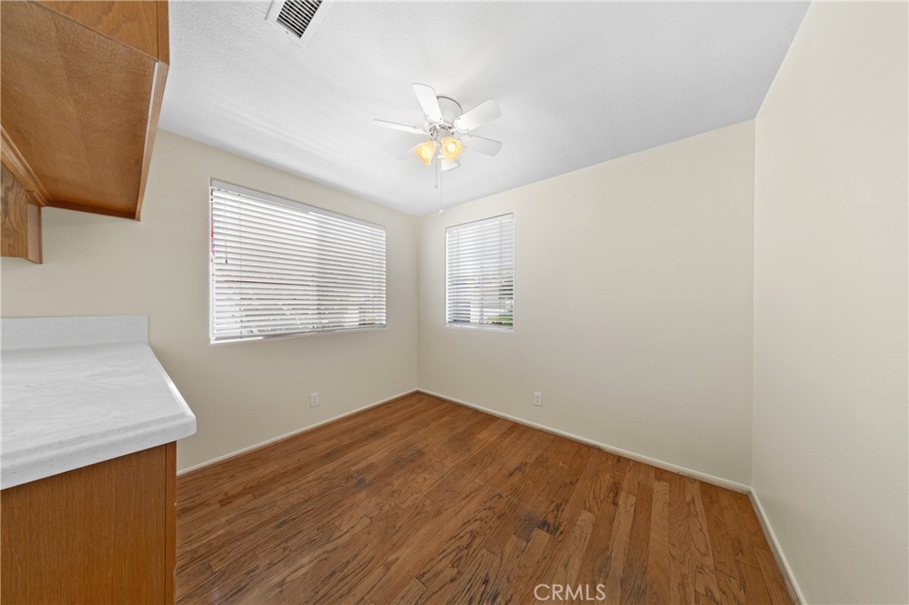 40451 Via Amapola