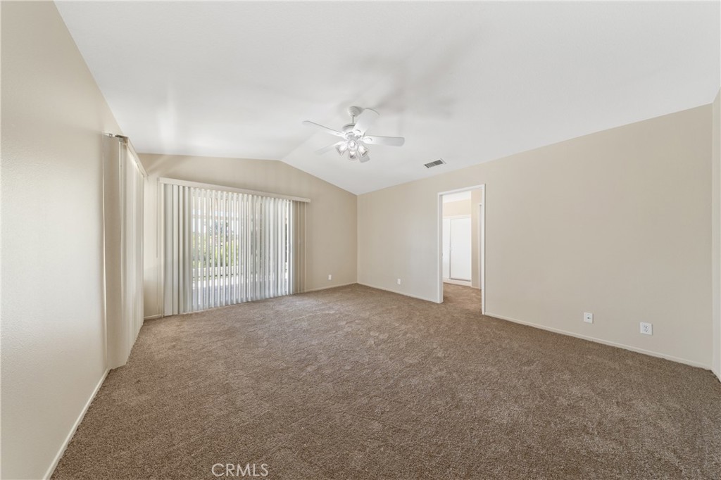 40451 Via Amapola