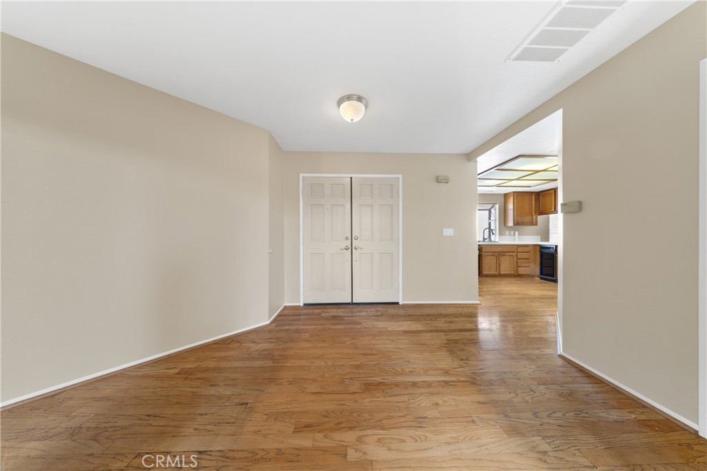 40451 Via Amapola